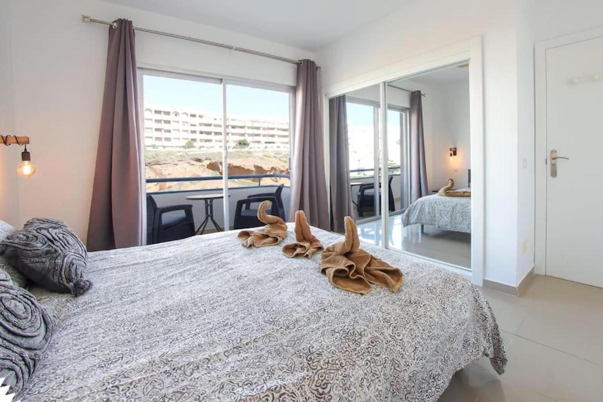Amazing 2 Bedroom Flat With Beachfront And Pool, Paraiso Del Sur A306 Playa Paraíso Eksteriør bilde