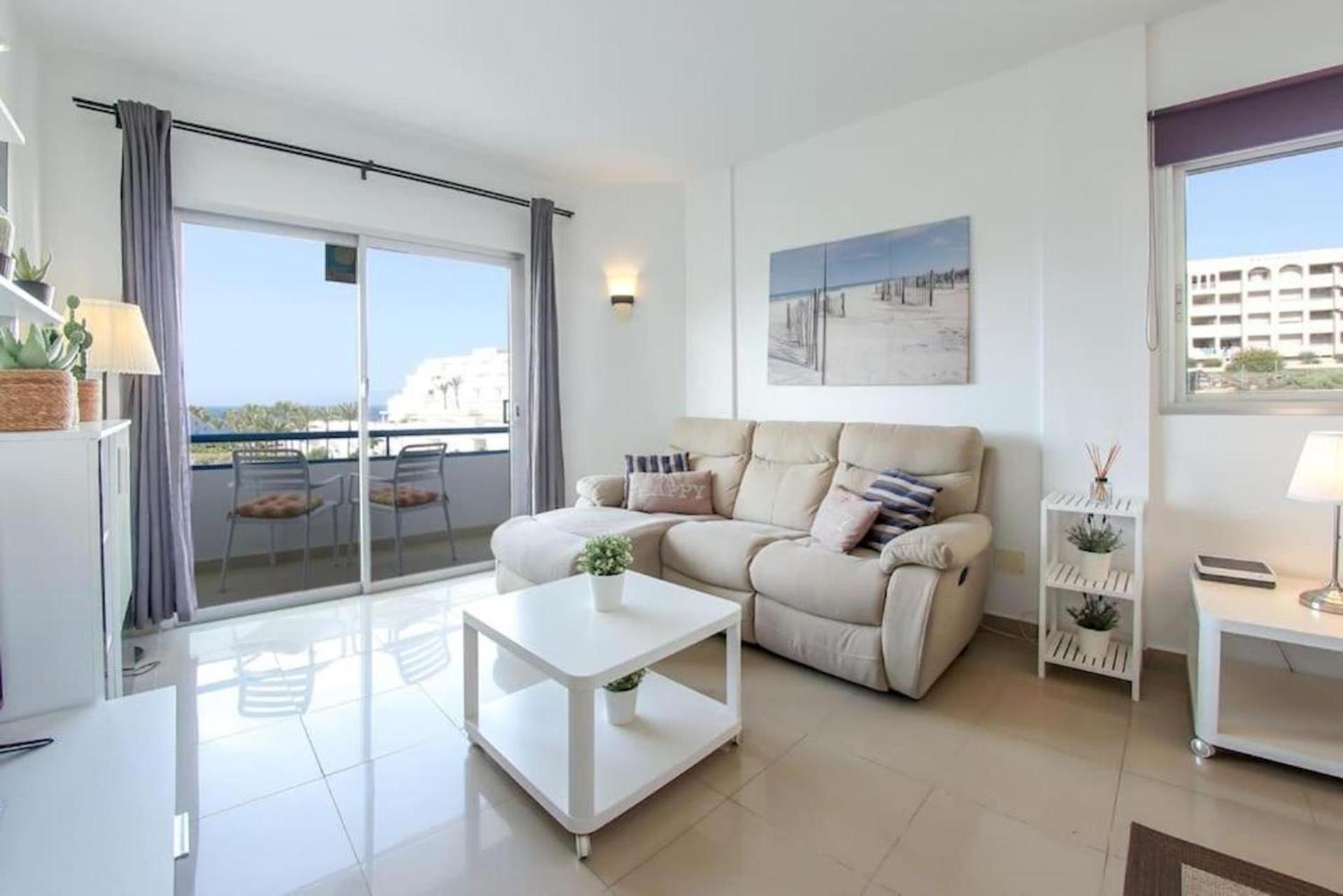 Amazing 2 Bedroom Flat With Beachfront And Pool, Paraiso Del Sur A306 Playa Paraíso Eksteriør bilde