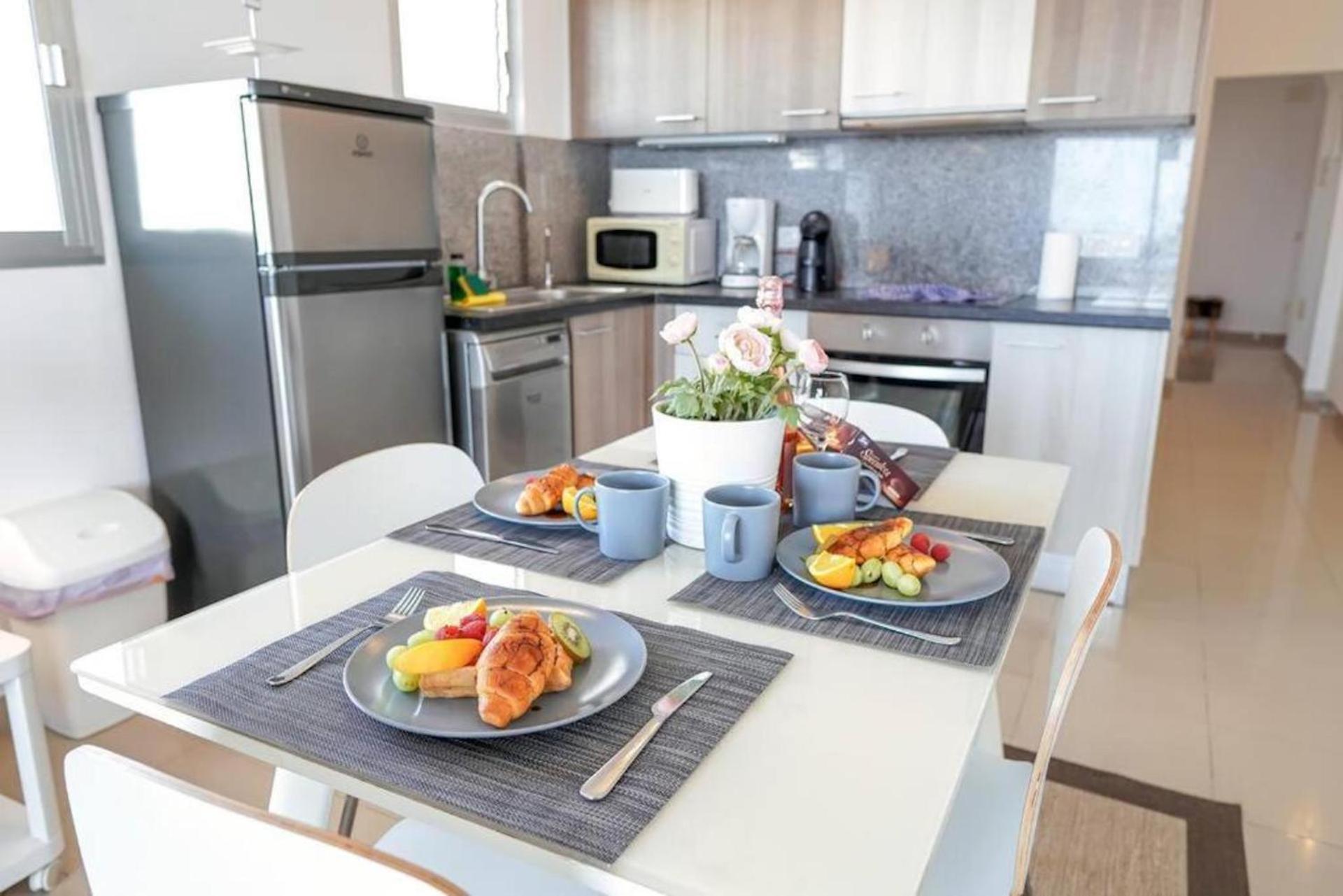 Amazing 2 Bedroom Flat With Beachfront And Pool, Paraiso Del Sur A306 Playa Paraíso Eksteriør bilde